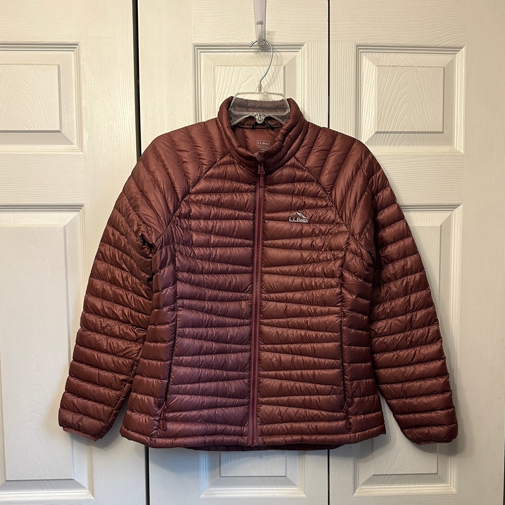 Ultralight 850 Down Sweater Jacket Women's Petite Small in “Light Rosewood”